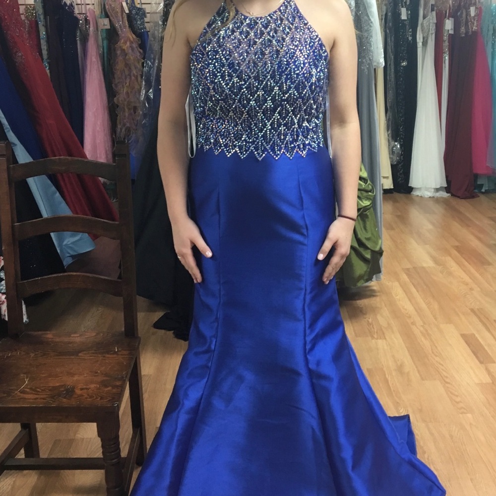 Prom dress - Picture 4 of 5